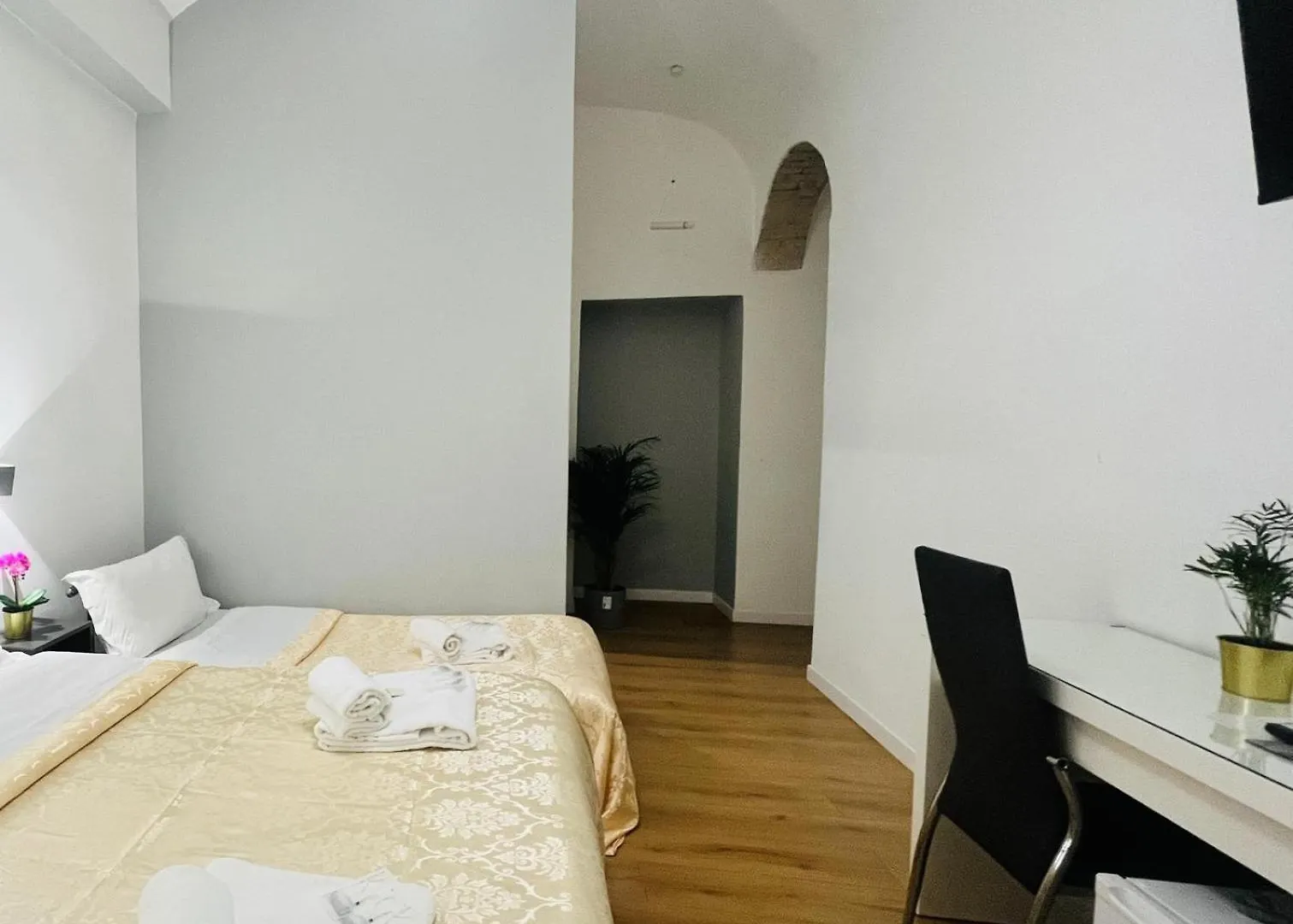 Rome Holiday Guesthouse Italy