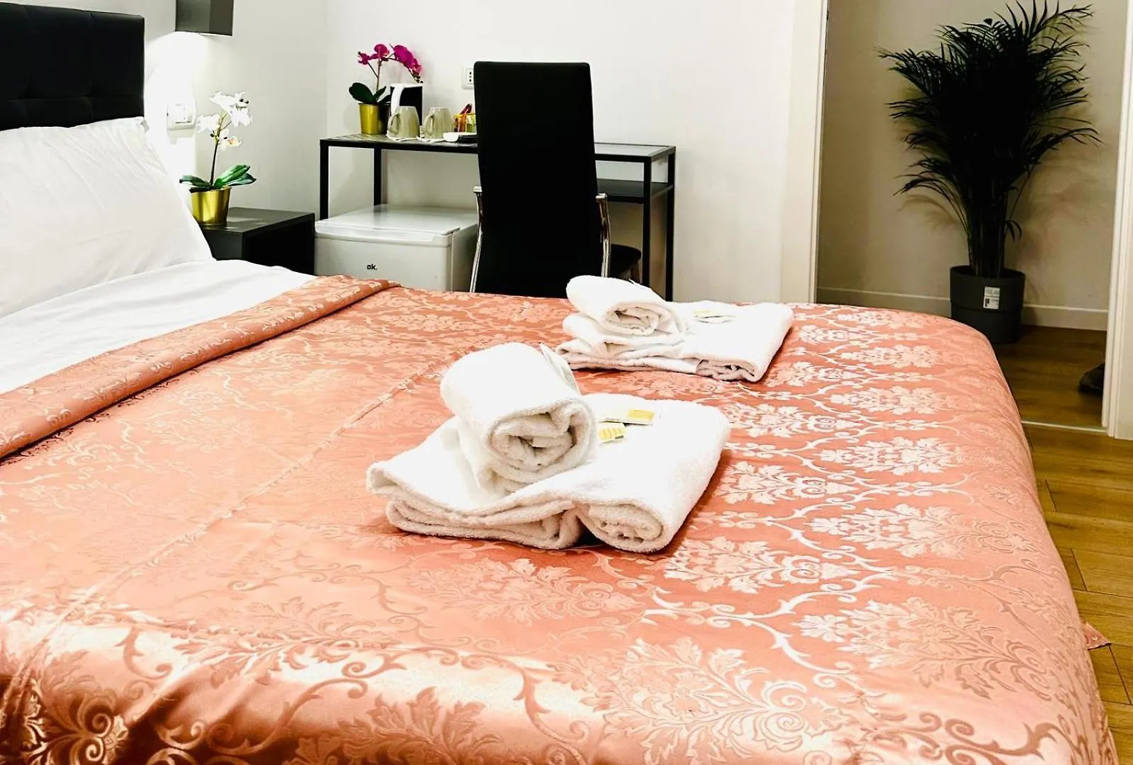 Rome Holiday Guesthouse 0*,