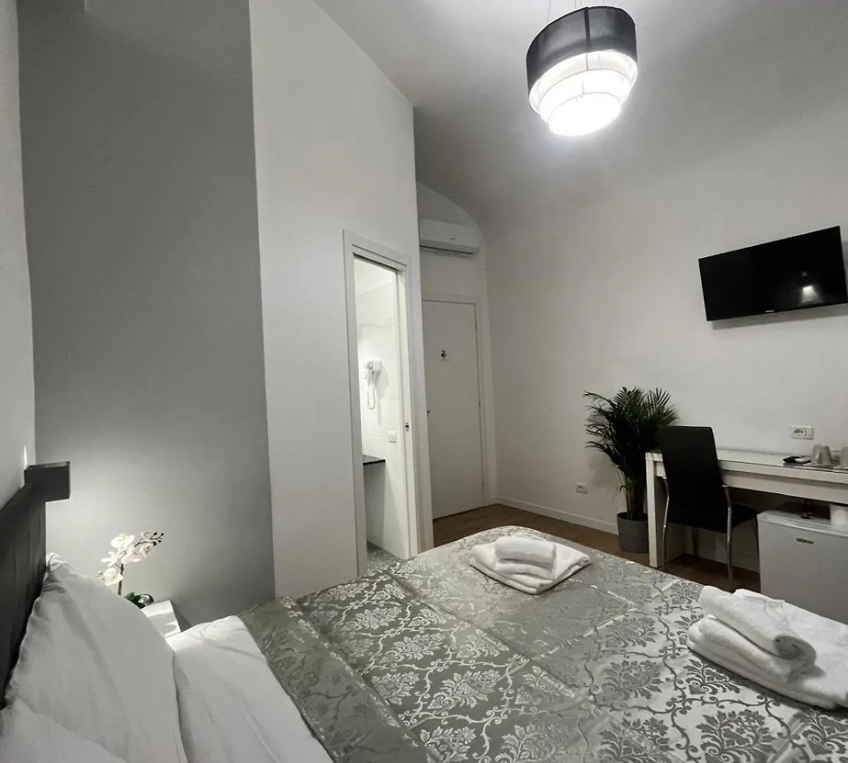 Rome Holiday Guesthouse